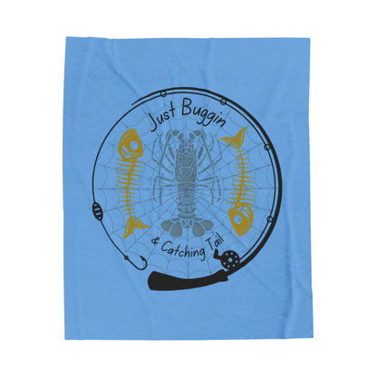 Just Buggin and Catching Tail Throw Blanket